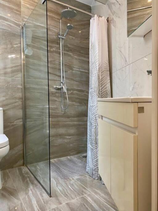 Sliema, Stylish 1 Bedroom With Parking. * Sliema